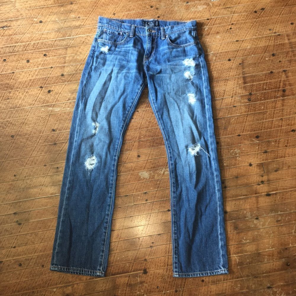 Lucky Brand distressed 4R jeans